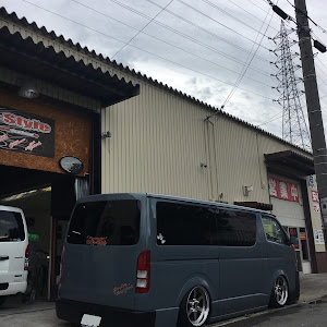 ハイエースバン