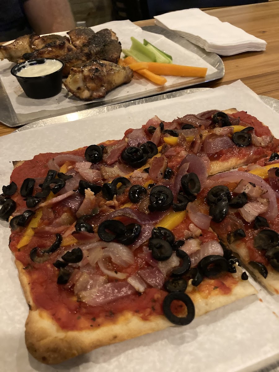 Gluten-Free Pizza at Squarz Pizza Pub