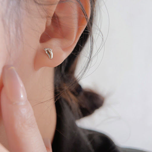 Title 5, Womens Simple Ankle Stud Earrings, elegant and...