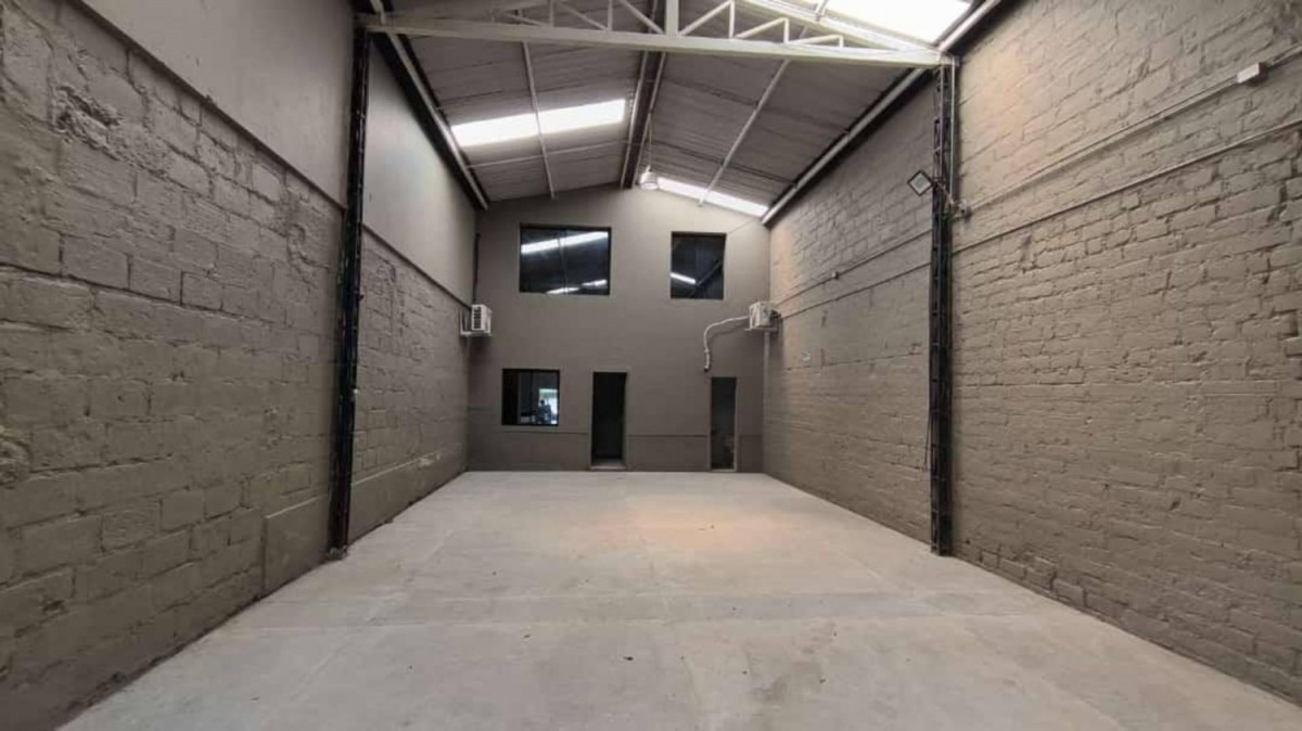 Bodega En Arriendo - El Chagualo, Medellín