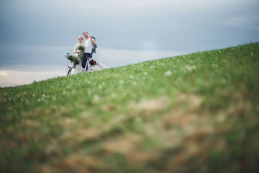 Wedding photographer Sergey Sales (sergeysalophoto). Photo of 1 August 2017