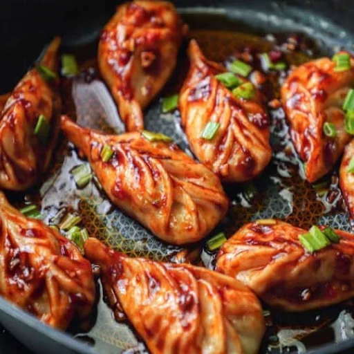 Chicken Momos Honey Chilli [8 Pieces]