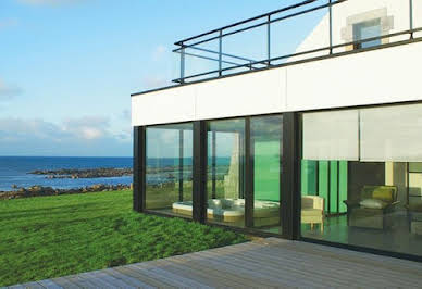 Seaside house with garden 3