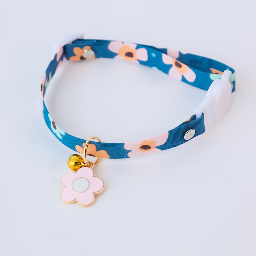Title 2, Pet Collar Daisy Flower Safety Buckle Necklace,...