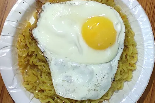 Half Egg Fry Maggi