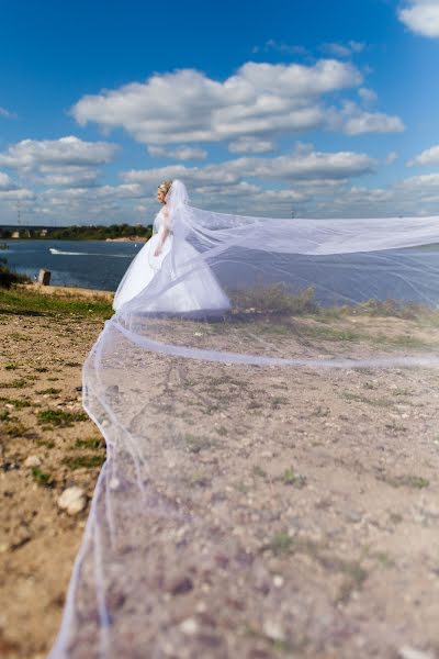 Svatební fotograf Vladimir Zinovev (loveoneder). Fotografie z 23.listopadu 2014