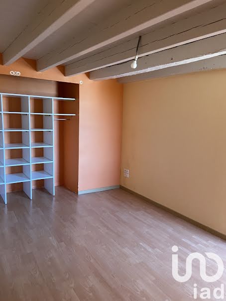 Vente maison 7 pièces 196 m² à Prahecq (79230), 190 000 €