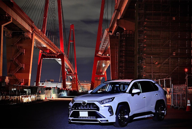 RAV4のRAV4・RAV4乗りさんと繋がりたい・車が好きな人と繋がりたい・名港トリトンに関するカスタム事例の投稿画像1枚目