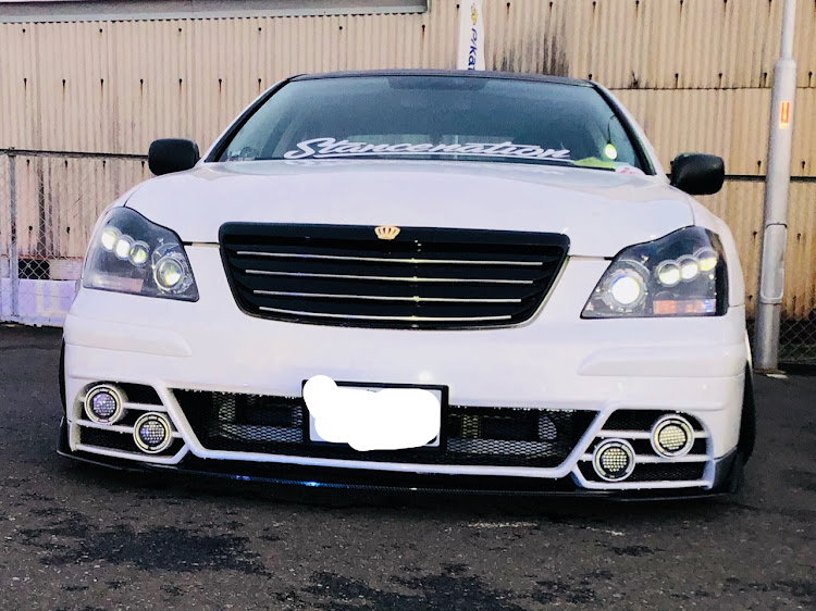 クラウンアスリートの18クラウン・車高調・30セルシオ・ＮBOXカスタム・プレジデントに関するカスタム事例の投稿画像2枚目