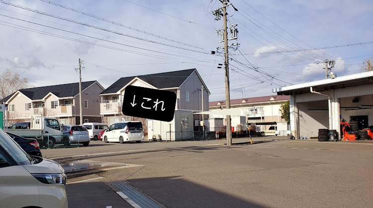 セレナのC27セレナ・今日は～🎶・ボンネットダンパー取り付け・12ヶ月点検終了に関するカスタム事例の投稿画像2枚目