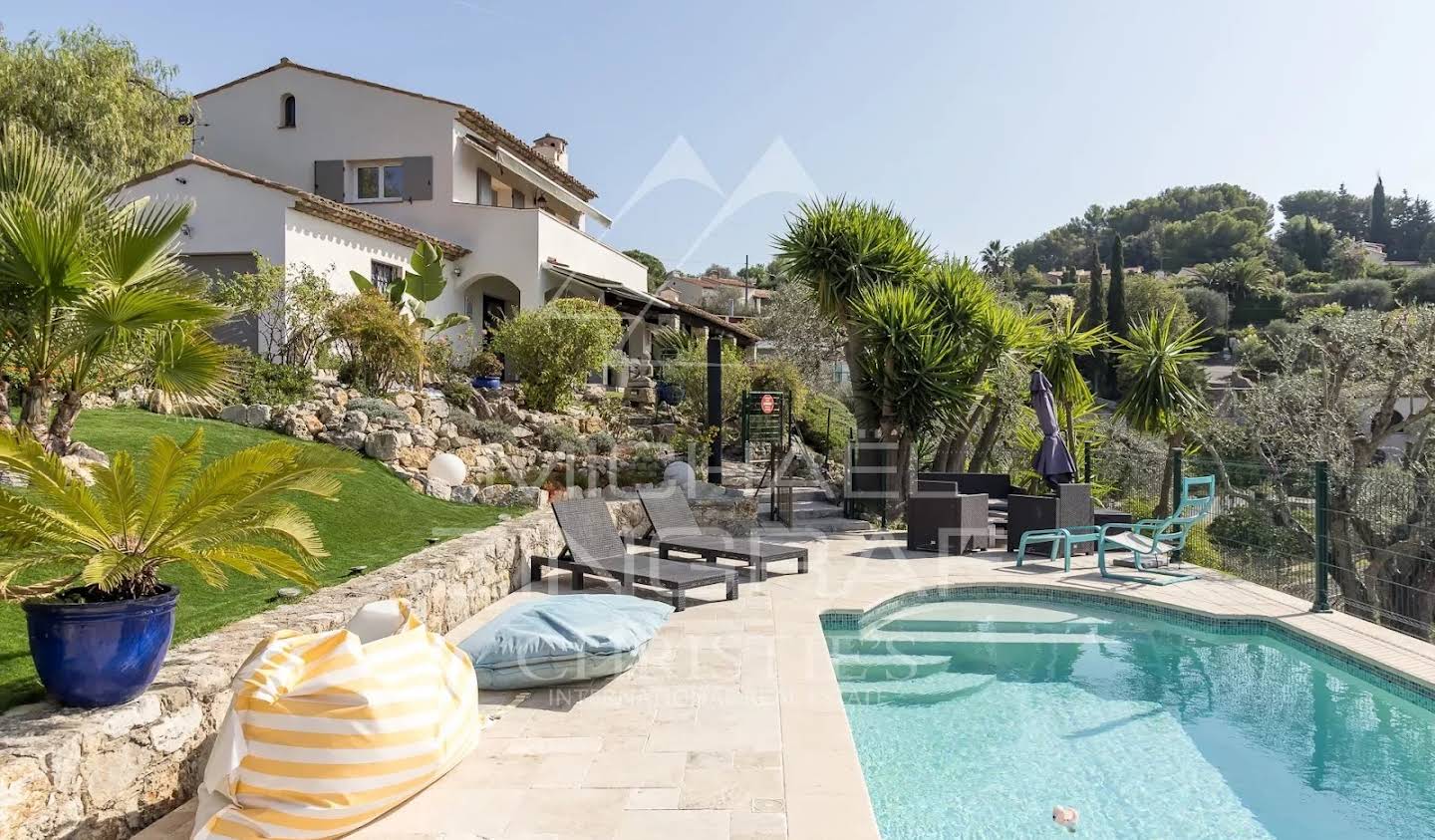 Villa with pool Mougins