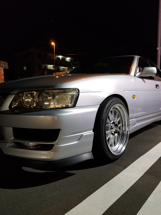 ローレルのDIY・マフラー交換・クラブS・納車に関するカスタム事例の投稿画像1枚目