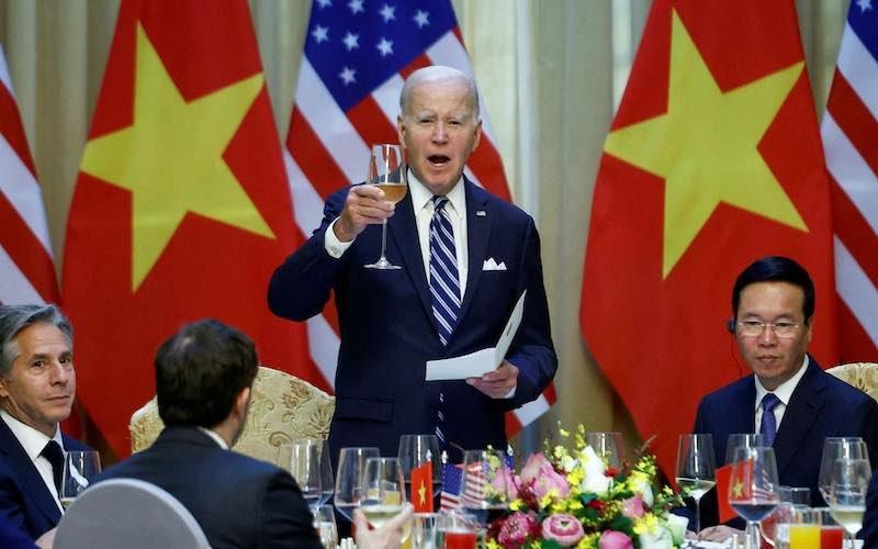 VNTB – Reuters: Các nhà hoạt động Việt Nam đi Mỹ sau thỏa thuận của chính quyền Biden