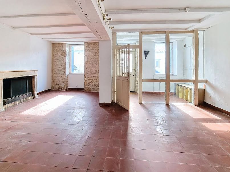 Vente maison 8 pièces 210 m² à La Rochelle (17000), 449 000 €