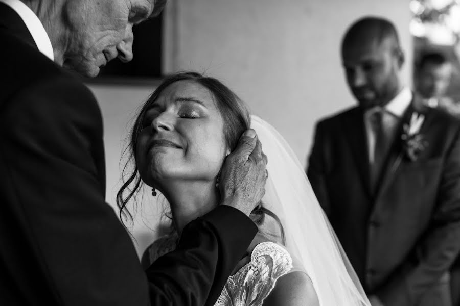 結婚式の写真家Peter Richtarech (peterrichtarech)。2017 7月27日の写真