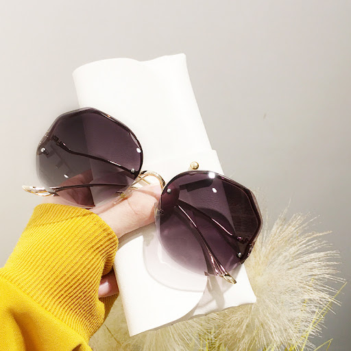 Title 5, Frameless Cut Edge Ocean Gradient Tea Sunglasse...