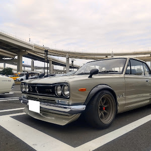 スカイライン KGC10
