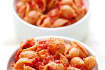 Gluten-Free Vegan Creamy Roasted Red Pepper Pasta (Allergy-Free)