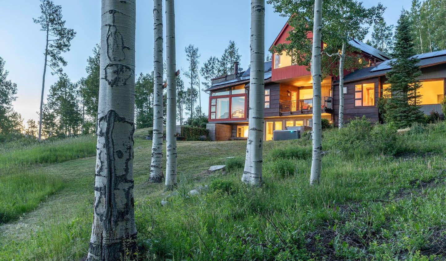 House with garden Telluride