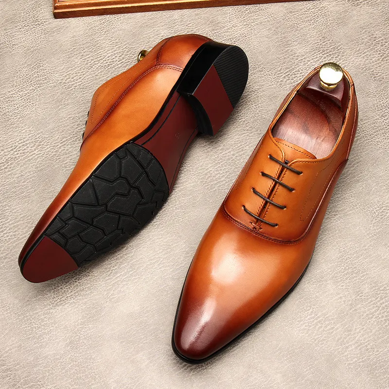 Title 5, Chaussures habillées en cuir à lacets et bout p...
