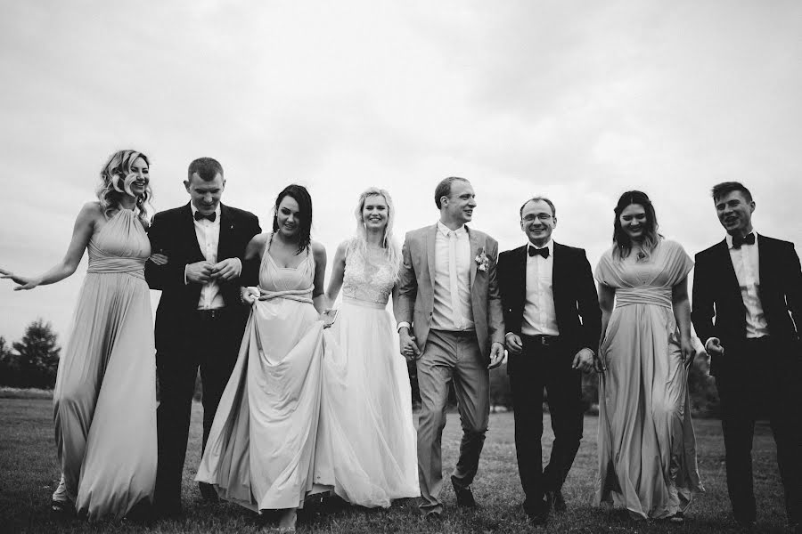 शादी का फोटोग्राफर Aleksandr Khalabuzar (a-kh)। जुलाई 11 2017 का फोटो