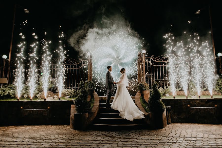 Fotografo di matrimoni Osman Shakirov (shakirov). Foto del 11 luglio 2019