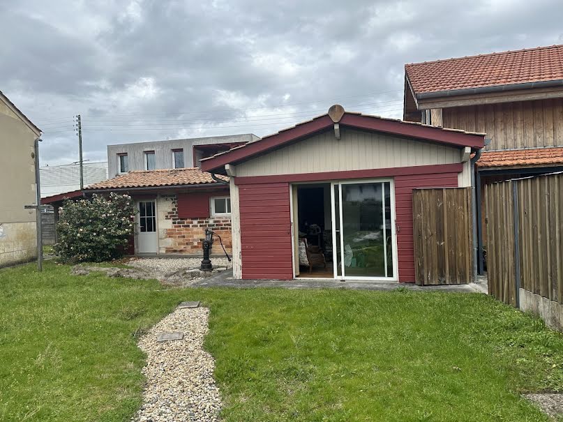 Vente viager 10 pièces 260 m² à Saint-Médard-en-Jalles (33160), 335 000 €