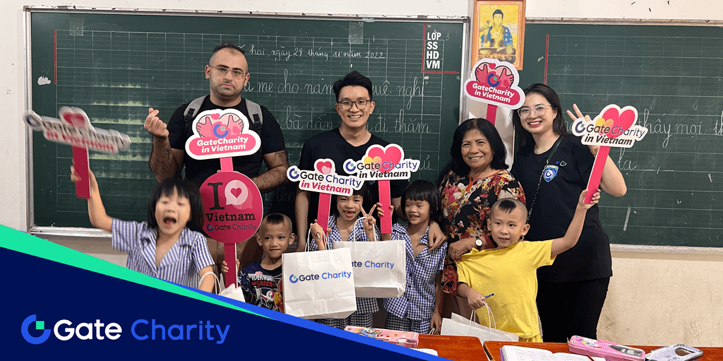 Gate Charity, Vietnam'daki Çocuk Barınağına Giyim, Yiyecek ve Okul Malzemeleri Bağışladı