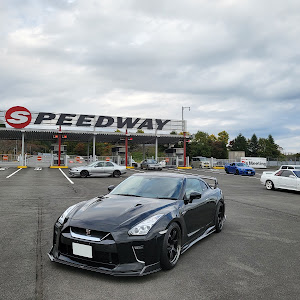 NISSAN GT-R R35