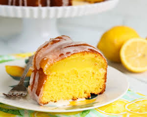 Tunnel of Lemon Bundt Cake