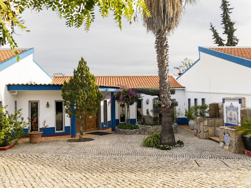 Villa with pool and terrace 2