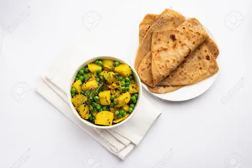 Aloo Dry Sabji [500 Ml] With 10 Roti And Salad