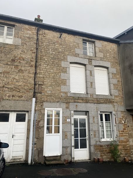 Vente maison  216 m² à Saint-Sever-Calvados (14380), 171 200 €