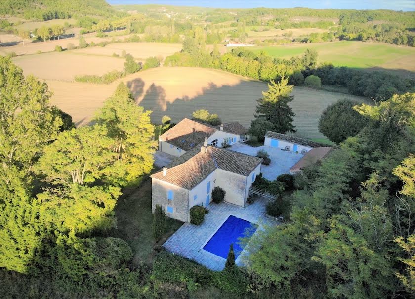 Vente maison 15 pièces 472 m² à Montaigu-de-Quercy (82150), 795 000 €