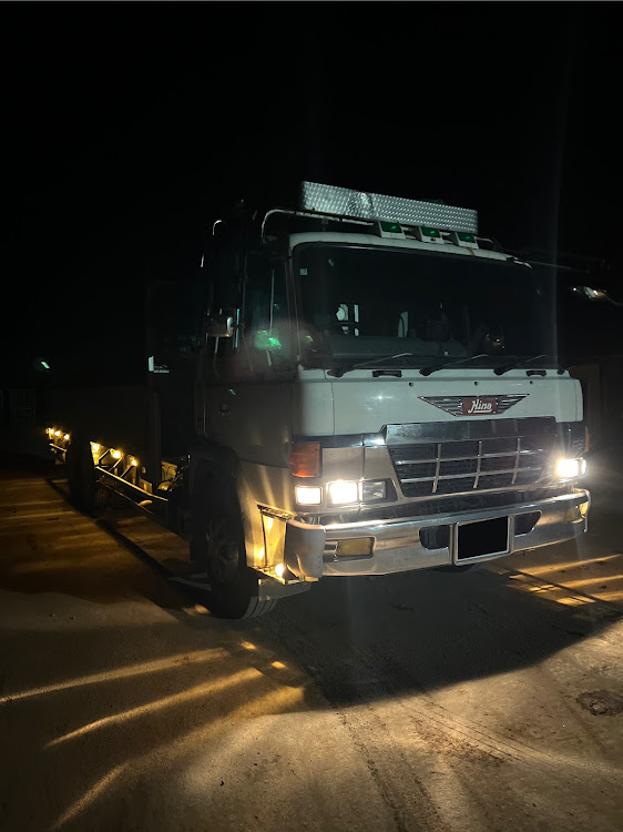 スーパードルフィンの10月も宜しくお願いします・旧車・スーパードルフィンに関するカスタム事例の投稿画像1枚目