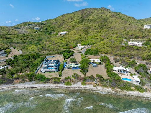 Maison avec piscine en bord de mer 3
