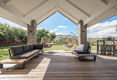 Maison avec jardin et terrasse 2