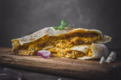 Paneer Butter Masala Naan TurnOver (2 Pockets)