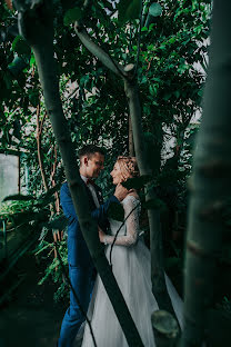 Photographe de mariage Konstantin Uvarov (kostyan654). Photo du 4 avril 2019