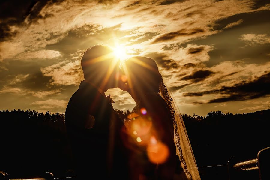 Fotografo di matrimoni Marie Stránská (maris-foto). Foto del 14 luglio 2022