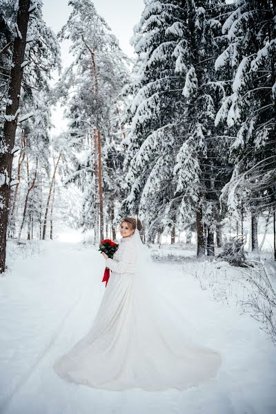 Hääkuvaaja Anastasiya Plesskaya (plesskayanastya). Kuva otettu 5. toukokuuta 2021