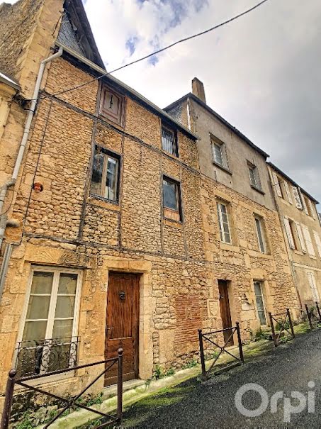 Vente maison 6 pièces 370 m² à Montignac (24290), 299 000 €