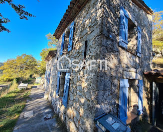 maison à Coursegoules (06)