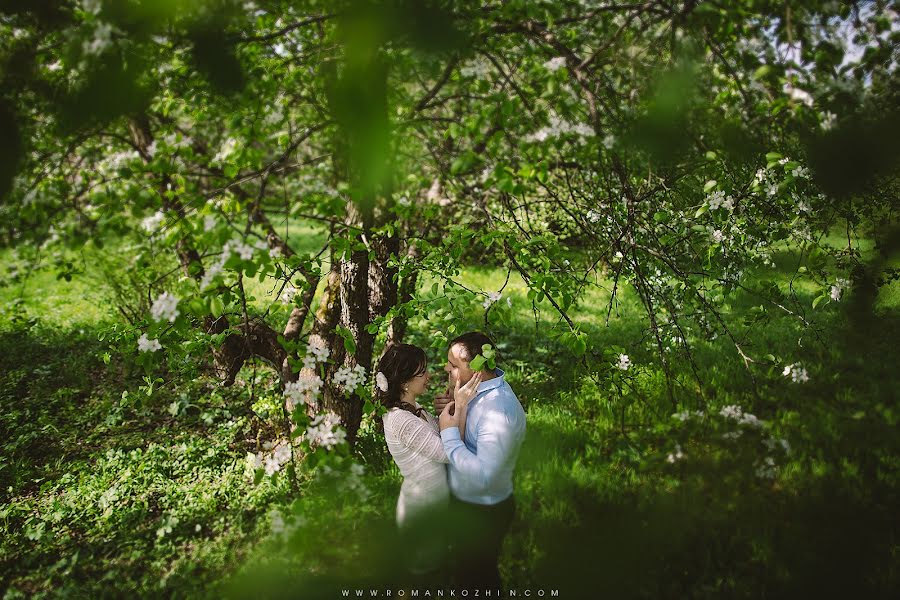 Fotógrafo de casamento Roman Kozhin (dzhin09). Foto de 13 de maio 2014