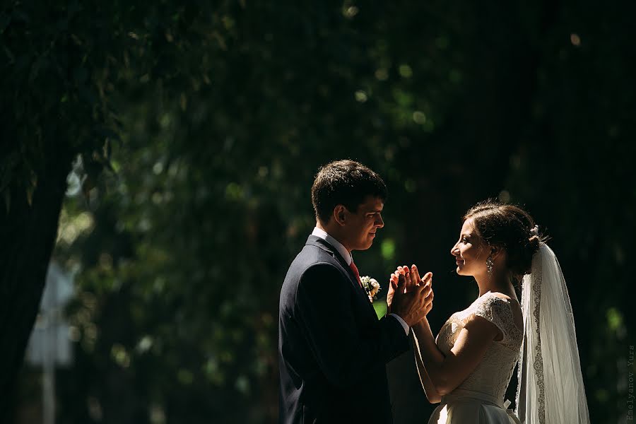 Fotógrafo de bodas Yuriy Emelyanov (kedr). Foto del 19 de julio 2015