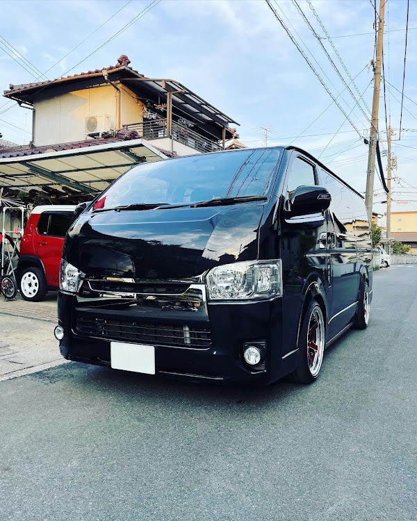 ハイエースバンのYOUさんが投稿したカスタム事例の投稿画像1枚目