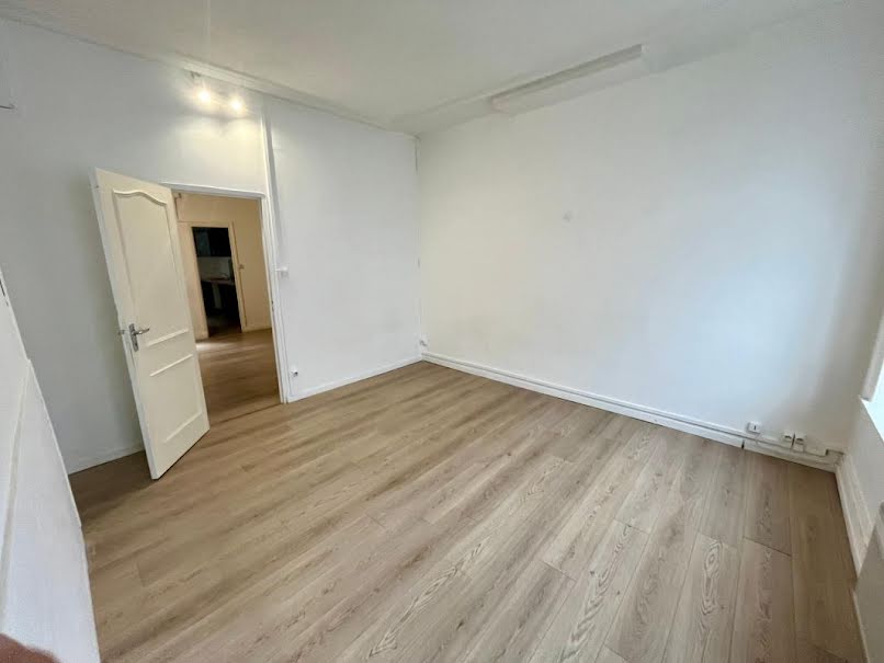 Location  appartement 2 pièces 46 m² à Lille (59000), 711 €