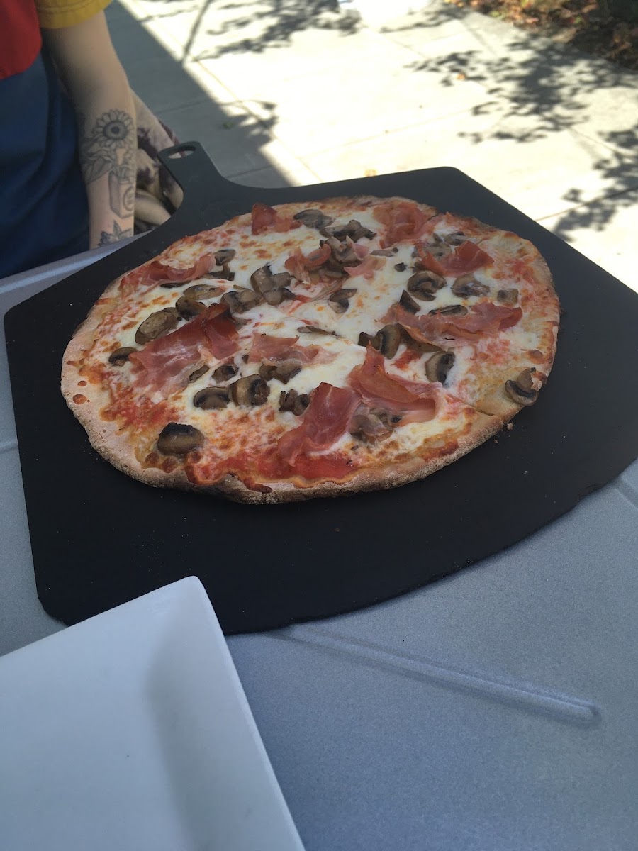 Gluten-Free Pizza at Passione Pizza