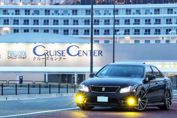 クラウンアスリートのJun Style・徘徊の帝王・Car Tuber・fcl.・飛鳥IIとコラボに関するカスタム事例の投稿画像8枚目
