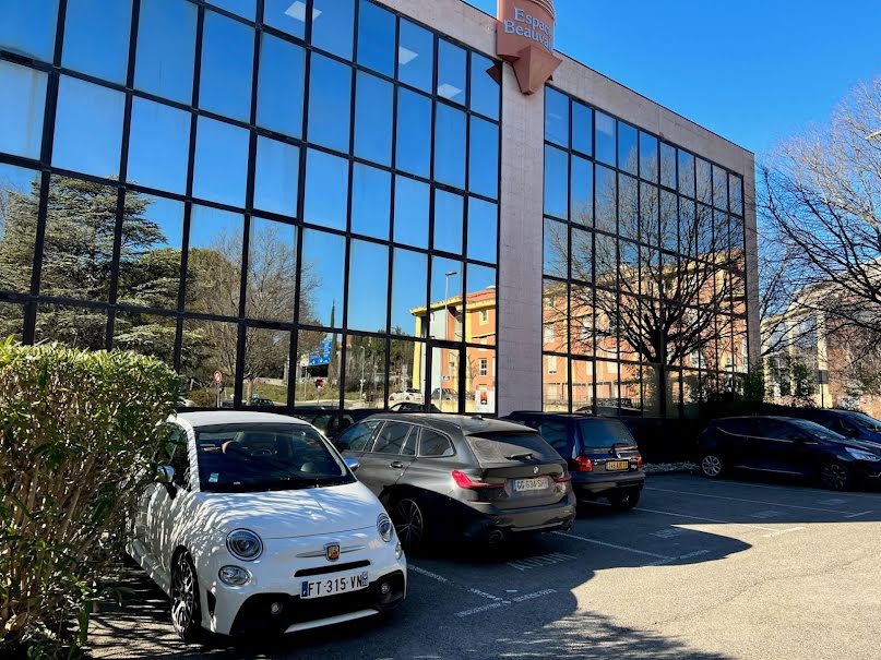 Vente locaux professionnels  340 m² à Aix-en-Provence (13090), 1 231 000 €